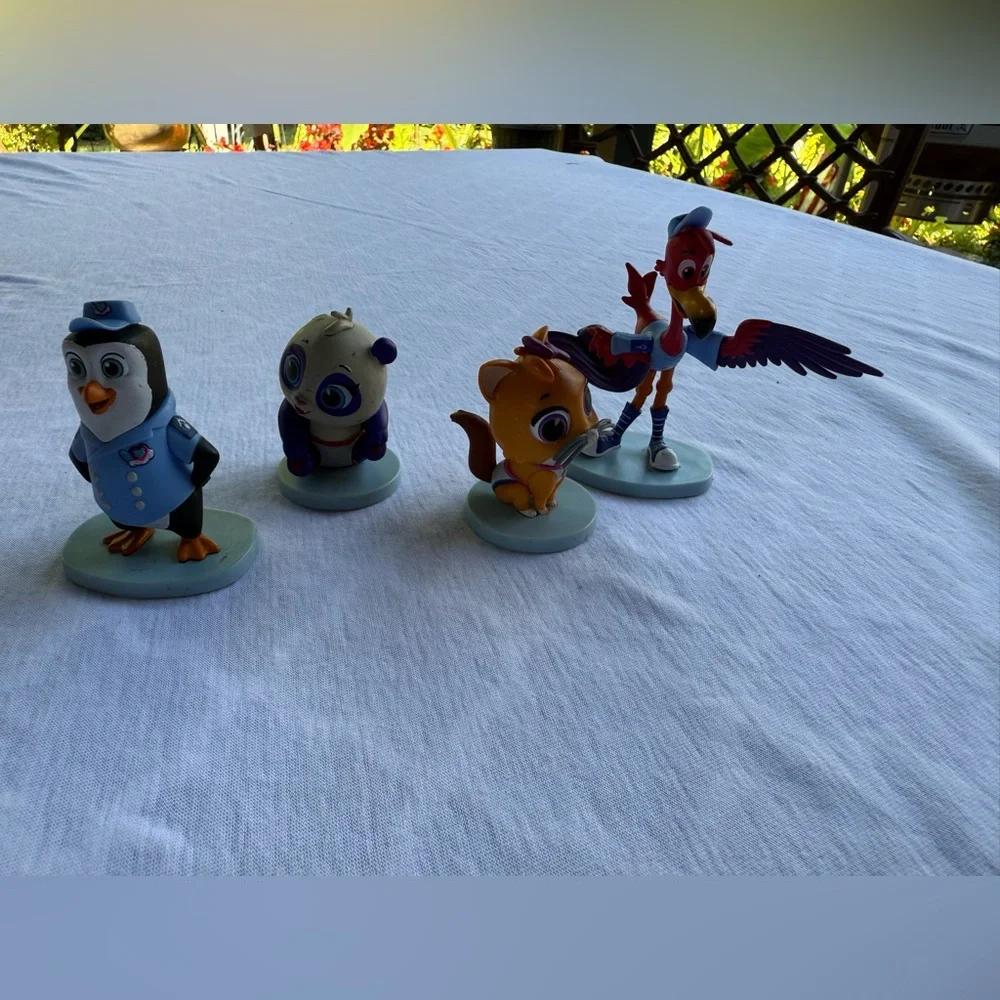 Disney Junior RARE T.O.T.S tiny Ones Transport Service characters 4 in set